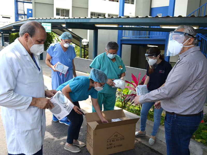 Entrega de Lotes de Mascarillas Hospital San Rafael 02